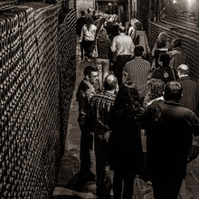 Cargar imagen en el visor de la galería, Tour Tradicional 1918 + regalo 1 botella Vino D.O.